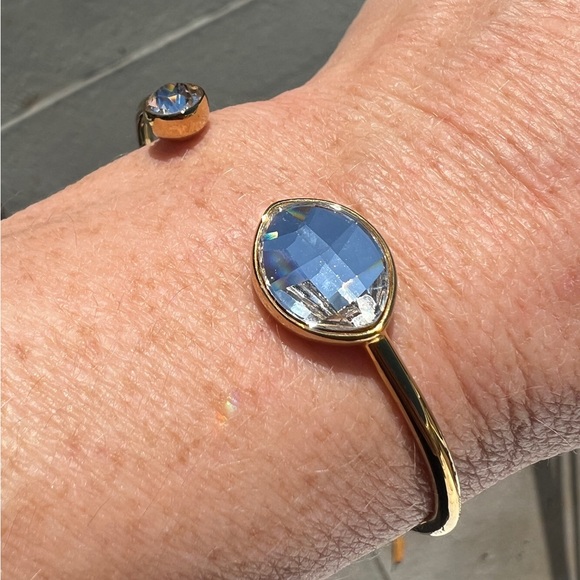 Swarovski touchstone gold tone bangle with clear crystal - Picture 2 of 8